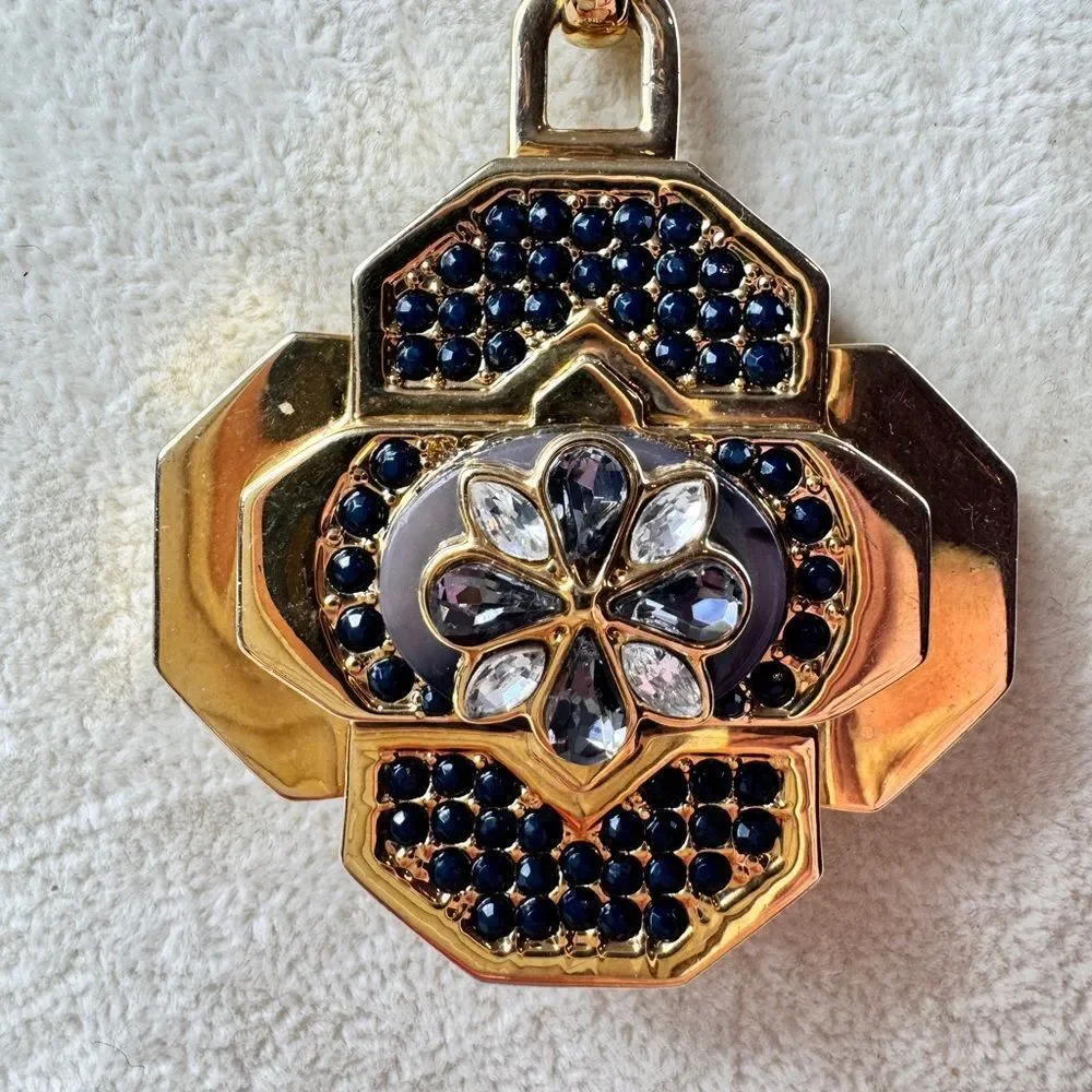 Ann Taylor Elegant Gold and Black Stones Pendant Necklace